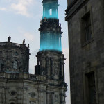 "Lebensatem/Dresden" - eine Lichtinstallation zum Gedenken an die Luftangriffe vor 70 Jahren. Ein Moment mit ... dem Künstler Stuart Williams