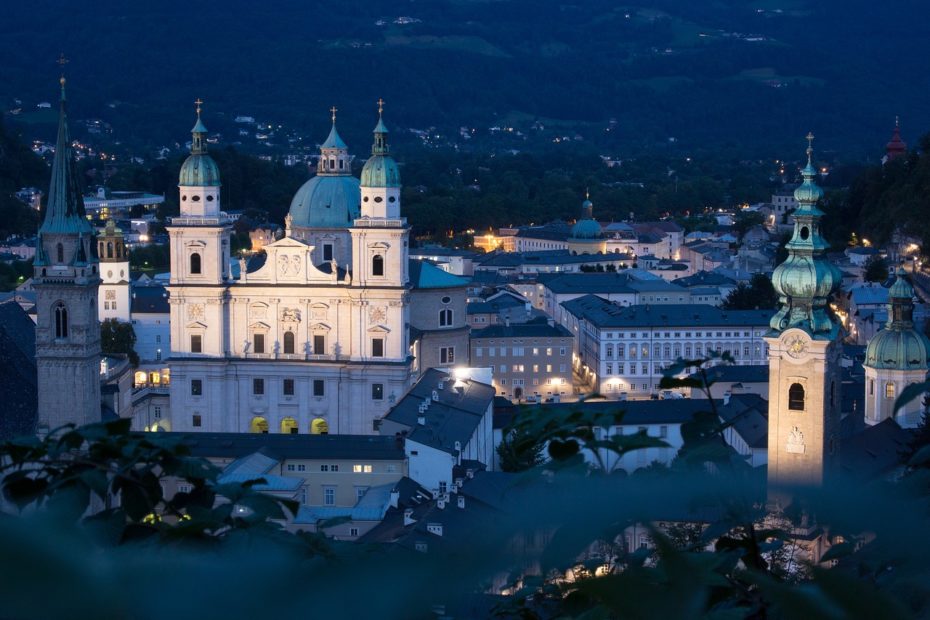 Salzburg-bei-nacht